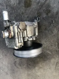 Хидравлична помпа/ стартер/ алтернатор БМВ Е60, 520д (Alternator E60)9