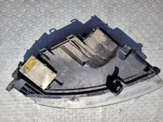 Фар (ляв - оборудван - ксенон) за Audi A6 C6 (4F) — снимка 2