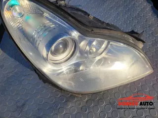 Десен фар (обикновен) за Mercedes CLS 500 W219 306 к.с.