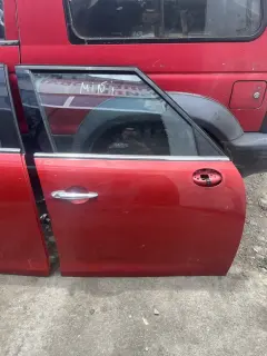 Врата мини кънтриман 2014г ( vrata mini countryman 2014g ) — снимка 2