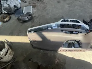 Арматурно табло бмв 7 г11/12 ( armaturno tablo bmw 7 g11/12 ) — снимка 3