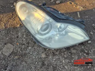 Десен фар за Mercedes CLS W219