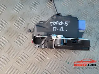 Брава (предна дясна) за VW Golf V 2.0 TDI 4 motion