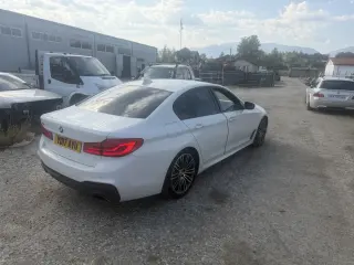 Bmw G30 520d 190hp М-пакет НА ЧАСТИ ( бмв г30 520д 190 коня ) — снимка 4