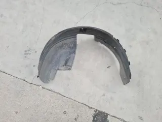 Преден ляв подкалник за Opel Vectra C Estate