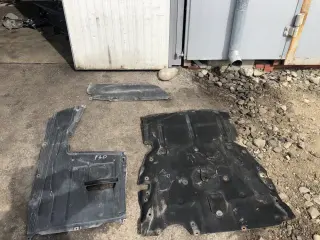Кора под двигател бмв 3 ф30/31 ( kora pod dvigatel bmw 3 f30/31 ) — снимка 4