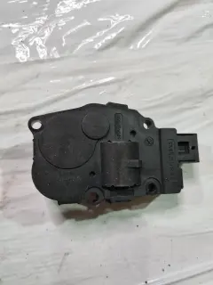 Клапа за парно за Ауди А4 Б8 / Audi A4 B8 2.0 TDI комби, номер 72