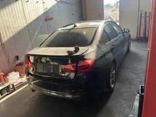 Bmw F30 318d 150hp LCI НА ЧАСТИ ( бмв ф30 318д 150 коня ) — снимка 4