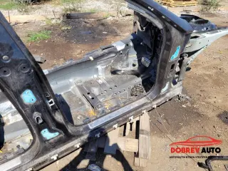 Десен рог, колонки и десен праг за Mercedes CLS W218 — снимка 2