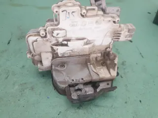 Предна дясна брава за Audi A6 4F