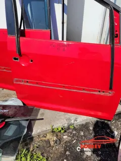 Врата (предна дясна) за VW Touran 1T