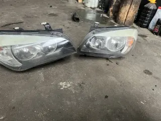 Фарове бмв х1 е84 2010 ( farove bmw x1 e84 )