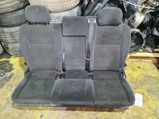 Седалки - 7 места за Opel Zafira A 2.2 i 147 к.с. — снимка 2