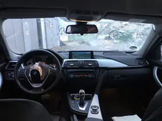 Bmw F30 320xd 184hp НА ЧАСТИ ( бмв 3 ф30 320хд 184 коня ) — снимка 4