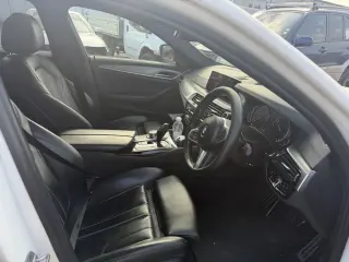 Bmw G30 520d 190hp М-пакет НА ЧАСТИ ( бмв г30 520д 190 коня ) — снимка 6
