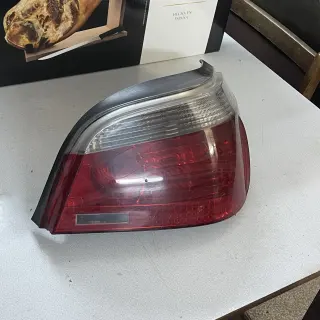 Bmw E60 десен стоп седан — снимка 2
