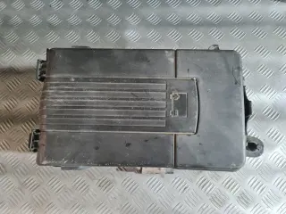 Кутия за акумулатор за VW Golf 5 1.6FSI