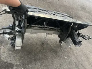 Маска/очиларка бмв х5 г05 ( maska ochilarka bmw x5 g05 ) — снимка 5