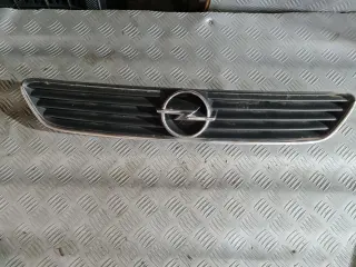 Предна решетка за Opel Astra G 2.0 DTI