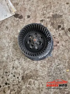 Моторче парно за VW Passat B7 1.6 TDI десен волан