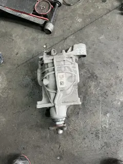 Заден диференциал бмв 3 г20/21 2.81 ( diferencial bmw 3 g20/21 2.0d 190 )