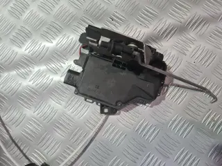 Предна дясна брава за Audi A4 B6 - десен волан