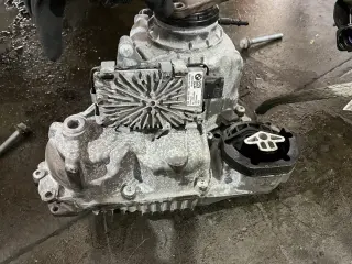 Раздатка с моторче бмв 3 г20/21 х-драйф ( razdatka bmw g20/21 x-drive — снимка 3