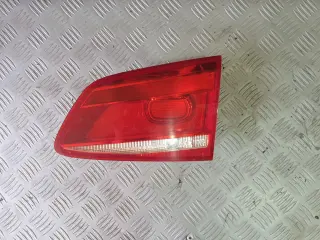 Заден десен стоп на капак за Фолксваген Пасат Б7 / VW Passat B7 2.0 TDI