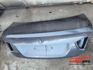Заден капак за BMW E90 седан