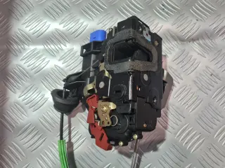 Задна лява брава за Audi A8 D3 - KeyLess GO