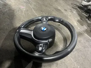 М волан бмв 5 ф10 ( M volan bmw 5 F10 ) — снимка 2