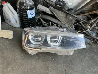 Десен адаптив лед фар бмв х3 ф25 фейслифт ( adaptive led bmw x3 f25 )