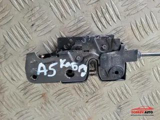 Брава преден капак (десен волан) за Audi A5 8F