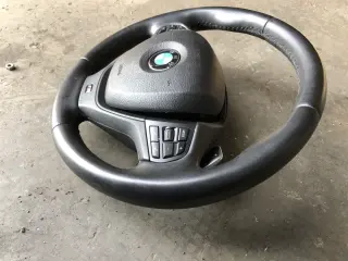 М волан с пера бмв х3 Ф25 ( m volan s pera bmw x3 F25 ) — снимка 3