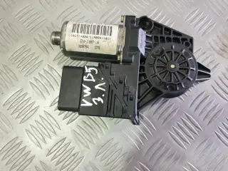 Задно ляво моторче за ел. стъкло за VW Passat B5 1.8 T комби