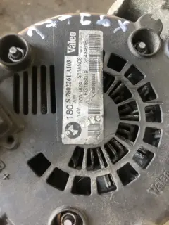Хидравлична помпа/ стартер/ алтернатор БМВ Е60, 520д (Alternator E60)9 — снимка 5