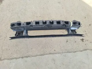 Предна греда за VW Passat B6 2.0 TDI ВМР