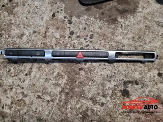 Хром лайсна (авариен бутон) за Audi A8 D3