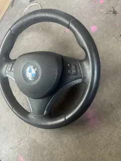 Волан бмв х1 е84 2011г ( sport volan bmw x1 e84 ) — снимка 3