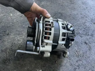 Алтернатор бмв 5 г30/31 540д 320 ( alternator bmw 5 g30/31 540d ) — снимка 2