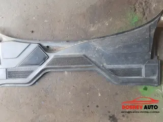 Кора под чистачки за Audi A8 D4 десен волан