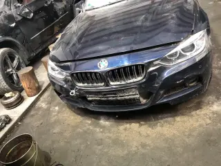 Bmw F30 320d 184hp НА ЧАСТИ ( бмв Ф30 320д 184 коня ) — снимка 2
