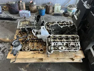 Двигател на части бмв г11/12 750 и 449 ( dvigatel na chasti bmw g11/12 — снимка 2