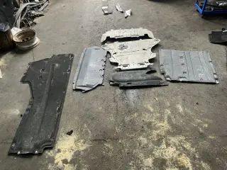 Кори под двигател и подкалник бмв 5 г30/31 х-драйф ( kori bmw g30/31 )