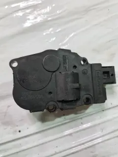 Клапа за парно за Ауди А4 Б8 / Audi A4 B8 2.0 TDI комби, номер 74