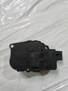 Клапа за парно за Ауди А4 Б8 / Audi A4 B8 2.0 TDI комби, номер 73