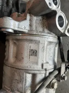 Компресор климатик бмв х1 ф48 1.8д 150 ( kompresor bmw x1 f48 1.8d 150 — снимка 3
