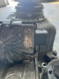 Раздатка с моторче бмв 5 г30/31 540хд 320 ( razdatka bmw g30/31 540xd — снимка 4