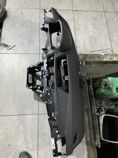 Арматурно табло бмв х1 е84 ( armaturno tablo bmw x1 e84 )