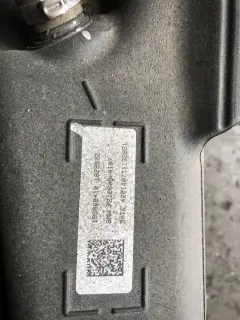 Резервоар ад блу бмв 5 ф10/11 ( rezervoar add blue bmw 5 f10/11 ) — снимка 3